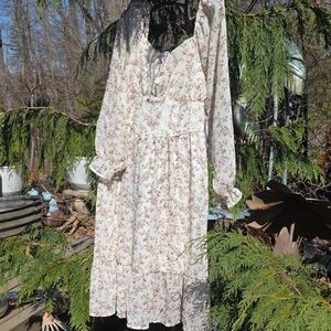 Celebrity Pink Floral Long Sleeve Dress - NEW